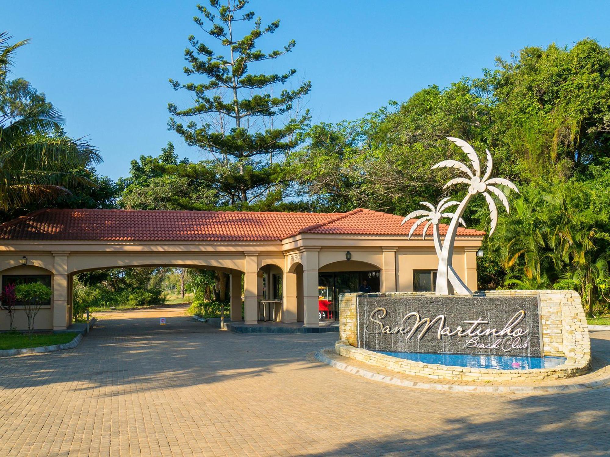 圣玛迪合海滩俱乐部度假村 Vila Praia Do Bilene 外观 照片